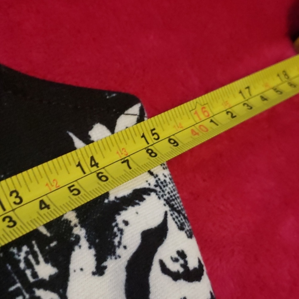 Material Girl - Picture 7 of 10